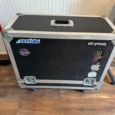 Fender '65 Twin Reverb Reissue 85-Watt 2x12 WITH TOUR CASE image 3