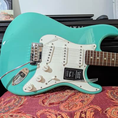 Fender Player Stratocaster with Pau Ferro Fretboard 2023 - 2024 - Seafoam Green image 1