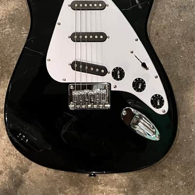 First Act ME1957 strat style electric guitar image 2
