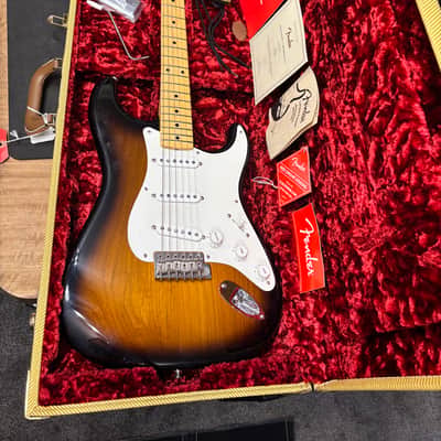 Fender American Original '50s Stratocaster with Maple Fretboard 2018 - 2022 - 2-Color Sunburst image 11