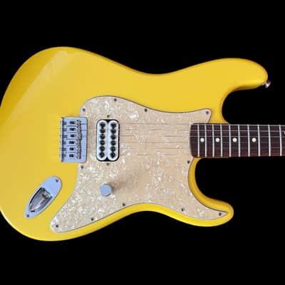 Original 2002 Fender Limited Tom Delonge Stratocaster Graffiti Yellow image 2