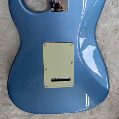 Fender American Professional Classic Stratocaster, Faded Lake Placid Blue w/Bag image 4
