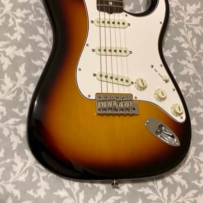 2020 Fender Custom Shop Custom 60's Stratocaster 2020 3 Tone Sunburst image 1