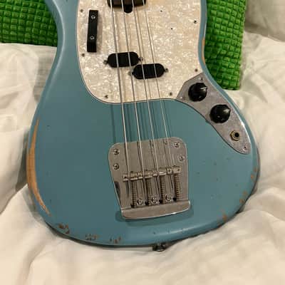 Fender Justin Meldal-Johnsen Road Worn Signature Mustang Bass 2018 - Present - Faded Daphne Blue image 1