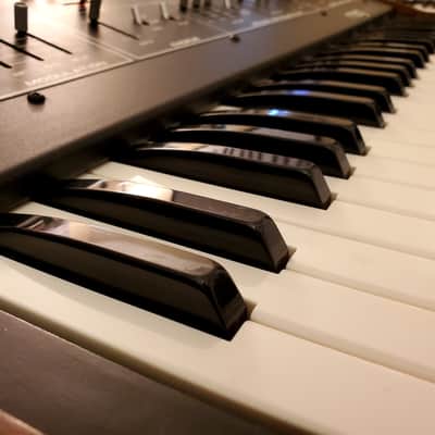 CERTIFIED!!! MOOG OPUS 3 FULLY INSPECTED/SERVICED AND IN AMAZING CONDITION! image 9