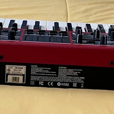 Nord Wave 2 61-Key Synthesizer with Mono Case image 4