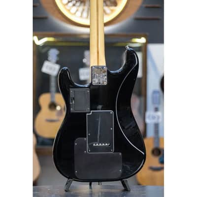 2006 Fender VG Stratocaster black image 5