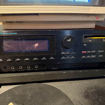 Roland S-750 1991 image 2