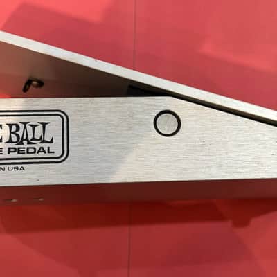 Ernie Ball 250K Mono Passive Volume Pedal (Missing String) image 1