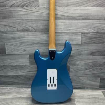 G&L Legacy USA 2010 - 2017 - Lake Placid Blue image 2
