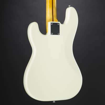 Vintage Reissued V4MVW Vintage White - 4-String Electric Bass image 6