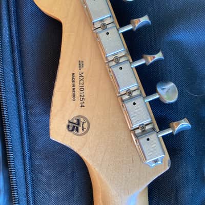 Fender Vintera Road Worn '60s Stratocaster 2020 - 2021 Firemist Gold image 8