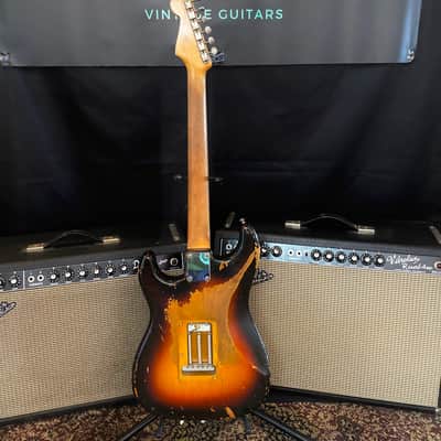 1961 Fender Stratocaster Sunburst - Slab Board. image 17