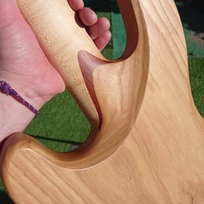 Vlcek bass 4 2022 - Natural image 11