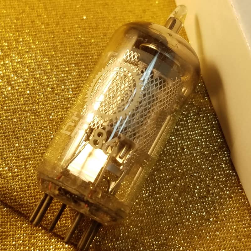 Amperex F Bugle Boy EF86 tNOS AT1000 TESTED Vacuum Tube La Radiotechnique Suresnes Bugle Boy 6267 pentode 1960-1972 image 1