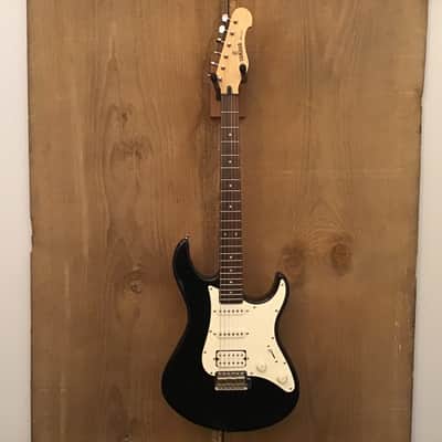 Yamaha EG112C Strat Style Electric Guitar Black image 2