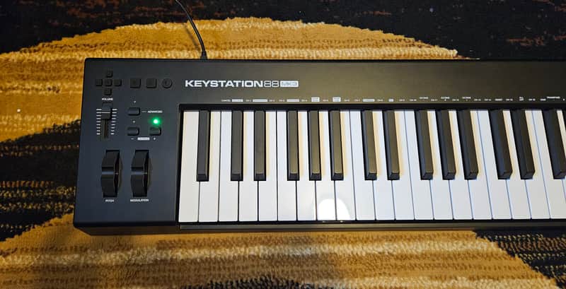 M-Audio Keystation 88 MkIII MIDI Keyboard Controller 2019 - Present - Black image 1