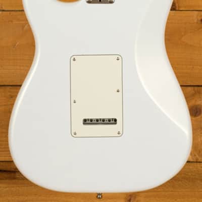 Fender Juanes Stratocaster - Maple - Luna White image 4
