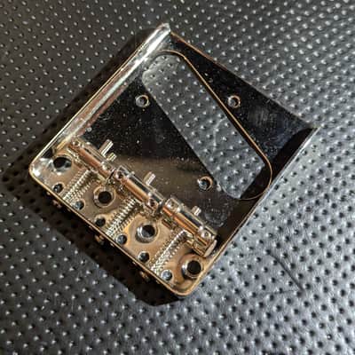 Squier Ashtray bridge 2020s - Chrome image 1