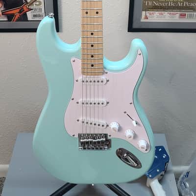 TEASE Stratocaster & Hardshell Case ST-1 2020s - Teal image 1