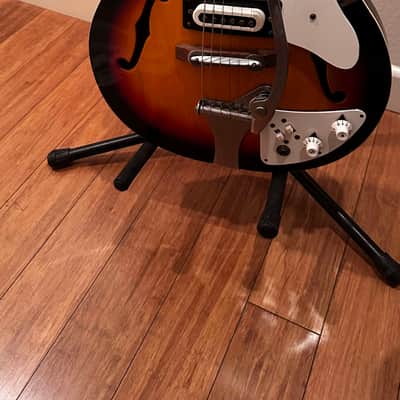 Teisco / Matsumoku EP-7 Hollowbody Electric Guitar (1960s Three Tone Sunburst) image 2