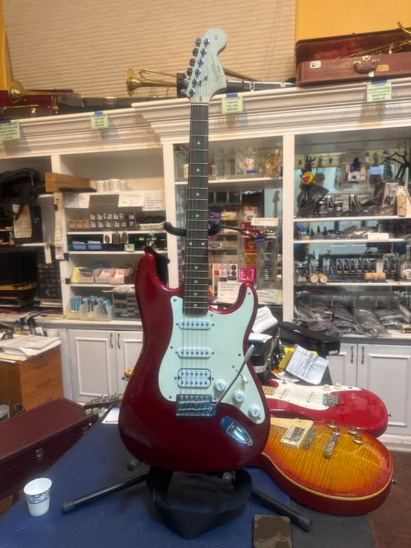 Fender Squire Strat - Red and white image 1