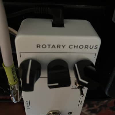 JHS 3 Series Rotary Chorus 2025 - Present - White image 2