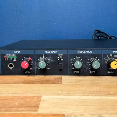Vesta Fire DIG-411 Digital Delay Rackmount Unit - Japan [Very Rare!] image 2