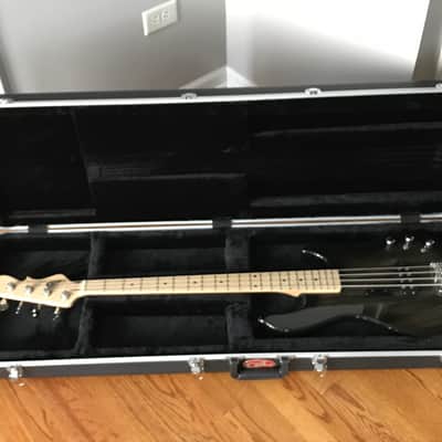 G&L L-1500 Bass in Blackburst w/OHSC - Made in USA (L1500) image 11