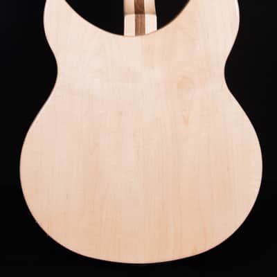 Rickenbacker 330 Thinline Semi-Acoustic, MapleGlo image 3