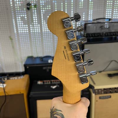 Fender Player Stratocaster with Maple Fretboard 2018 - 2024 - Buttercream image 13