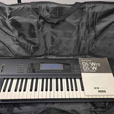 Korg 01/WFD Music Workstation with Blue LCD upgrade, gigbag & Owners Manual image 10