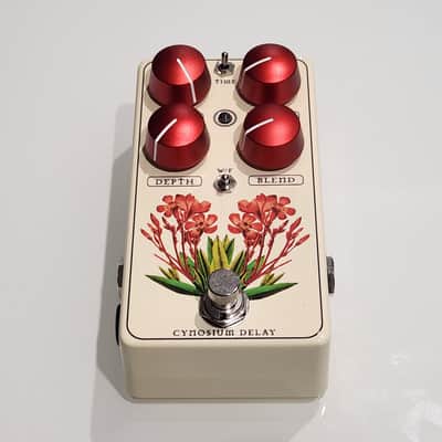 Red Witch Cynosium Modulated Delay FX Pedal - The Apothecary Series image 3