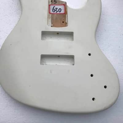 White Finished 4 String Bass Guitar Body image 4