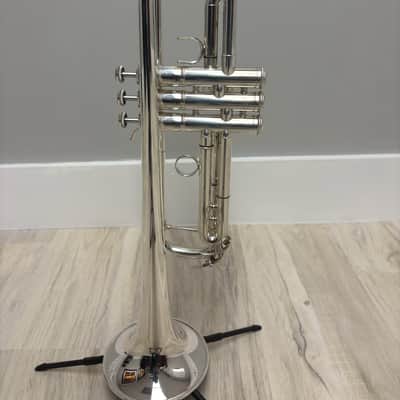 Yamaha YTR-8335LAIIS Custom Bb Trumpet 2021 - Present - Silver-Plated image 9