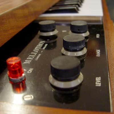 EMI Mellotron M400 1960-1970s - Wood - Rare image 8