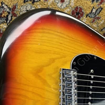 1977 Fender - Stratocaster - Sunburst - ID 5971 image 4