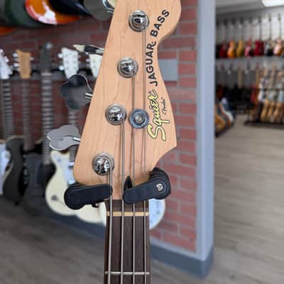 Squier Vintage Modified Jaguar Bass Special 2011 - 2018 - 3-Color Sunburst image 6
