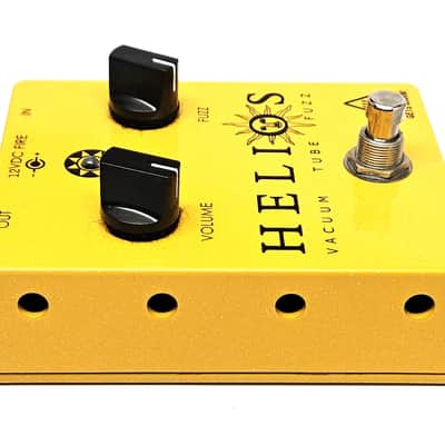 used Effectrode Helios Vacuum Tube Fuzz, Excellent Condition with Box, Paperwork & Power Supply! image 4