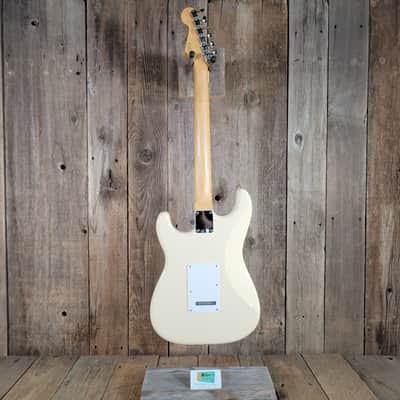 Fender Vintera Stratocaster 60's Mod 2020 w/ Gig Bag - Olympic White image 4