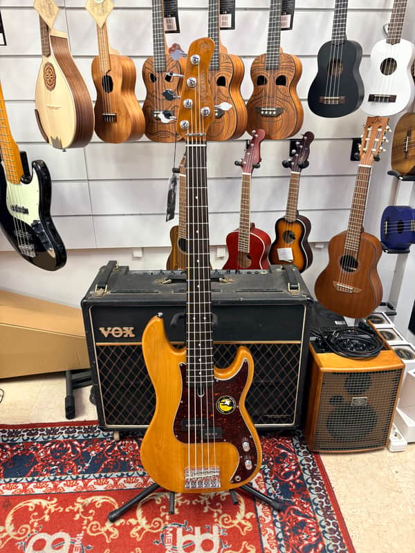 Sire P5 R 5 strings Marcus Miller 2026 - Nat image 1