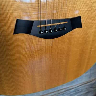 Used Taylor 2009 Custom Grand Auditorium Natural OSHC image 3