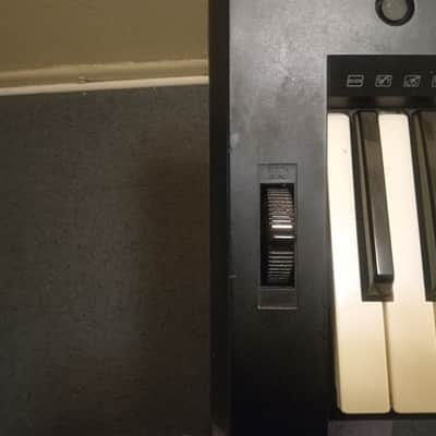 Yamaha PSR-E453 61-Key Portable Keyboard 2010s - Black image 7