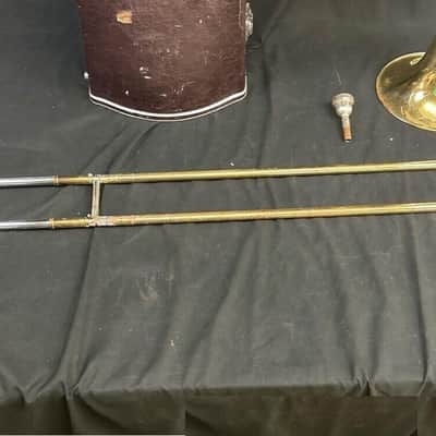 Yamaha YSL-354 Trombone w/ Yamaha Case. Japan. Good playing condition image 17