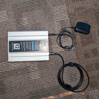 Universal Audio UAD-2 Satellite Quadcore   Light Grey image 2