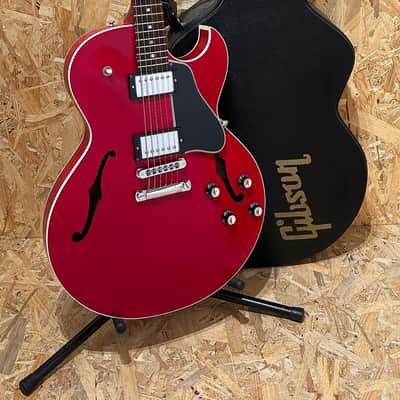 Pre Owned Gibson 2003 ES-135 Limited Edition Slimline - Cherry Inc. Case image 5