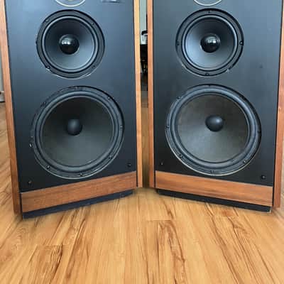 1977-1980 EPI (Epicure) 200B  loudspeakers w/walnut finish image 2