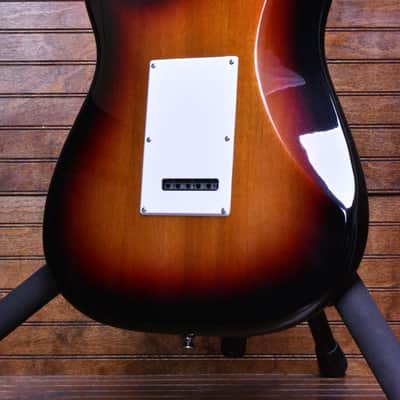 Squier Affinity Stratocaster, 3 Color Sunburst image 2