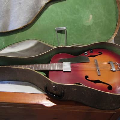 Silvertone 708 1940's - red sunburst with pickup image 13