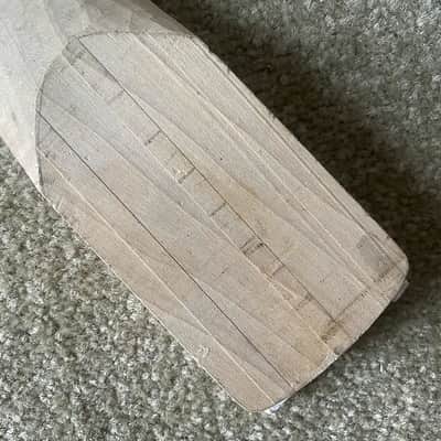 Maple Wood Electric Guitar Maple Neck, Rosewood 24 Frets Fingerboard image 6